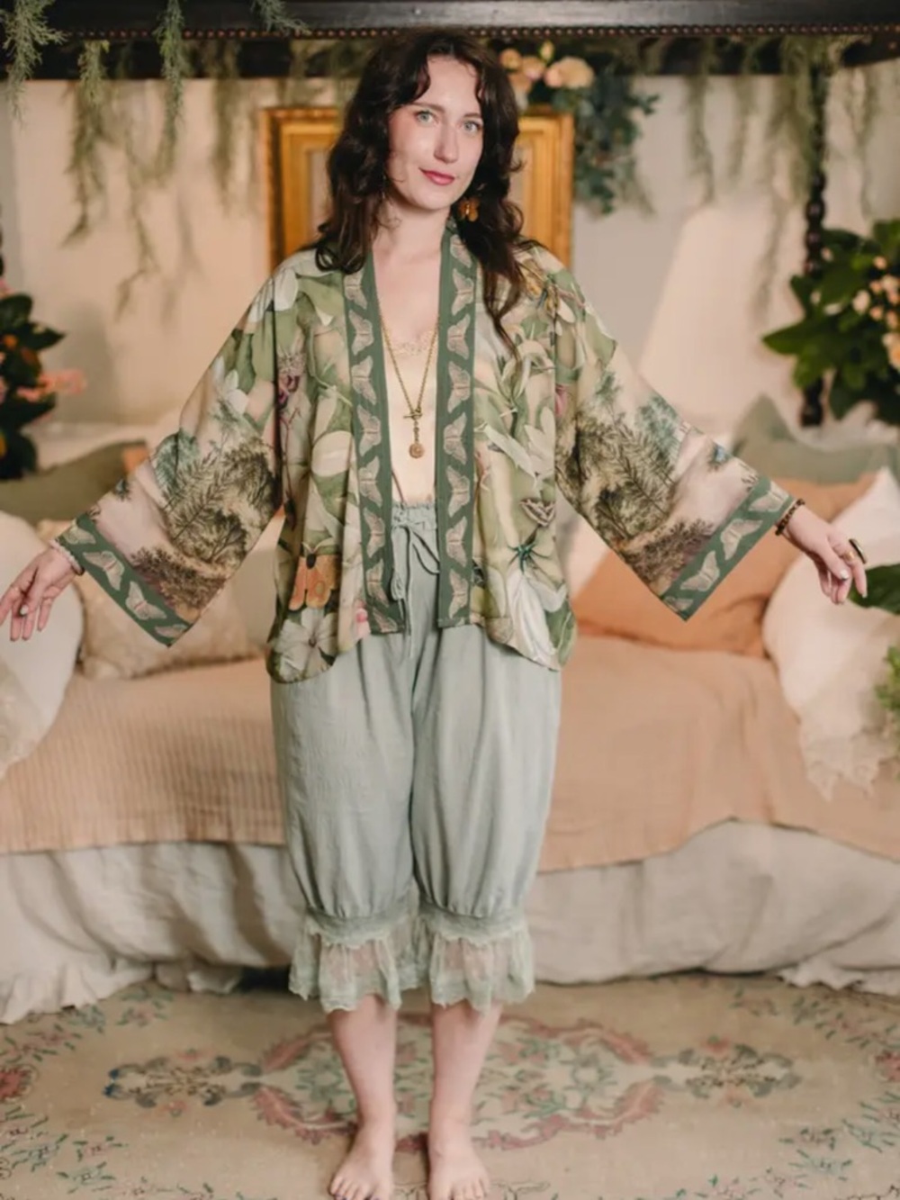 Fleur De Soleil Pixie Crop Kimono w/ Florals & Butterfly - Picture 8 of 12